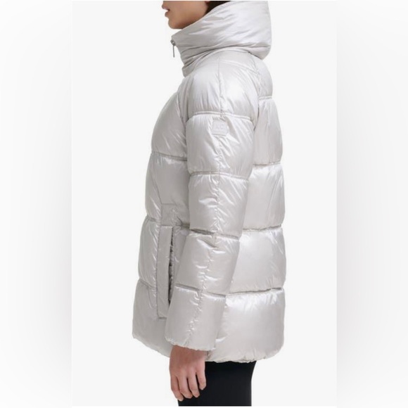 NWT!! KENNETH COLE NEW YORK Silver Cire Puffer Jacket with Removable Hood $225 - Picture 6 of 6